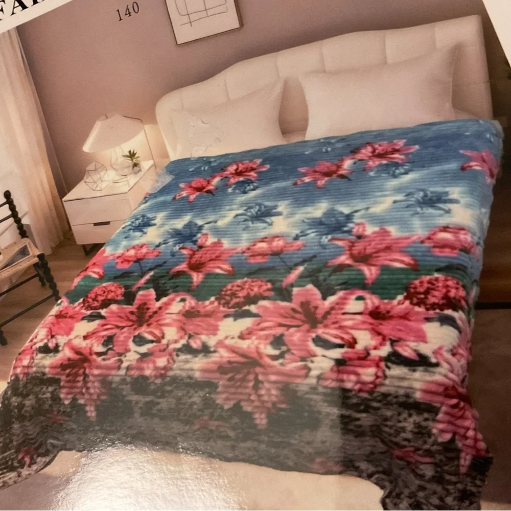 NWT King Size Rafah Soft Blanket - Blue sky,  Pink Floral Design, 100% poly